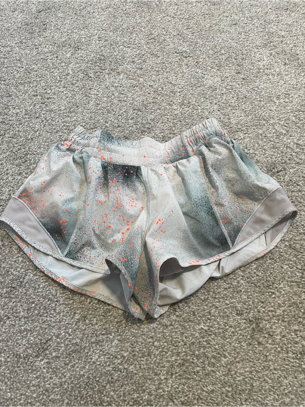 Lululemon Grey and Orange Splatter Paint Design Hotty Hot Shorts